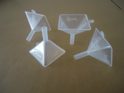 【PP透明塑料漏斗丨方形漏斗丨迷你漏斗 廠家生產 漏斗塑料】價格,廠家,圖片,瓶、斗類,桐鄉(xiāng)市洲泉天成塑料制品廠-